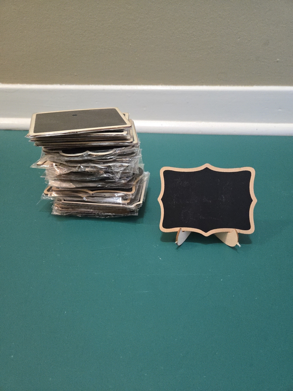 Mini Chalkboard Place Cards with Stands - Black/wood